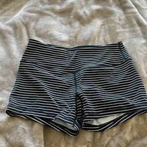 Women’s Savage shorts 2’